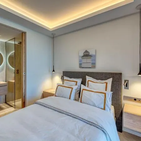 Le Petit Parc Apartment